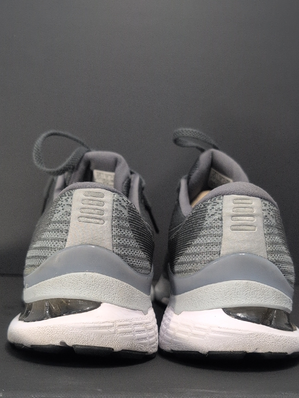 ASICS Gel-Kayano 27 - Picture 4 of 9